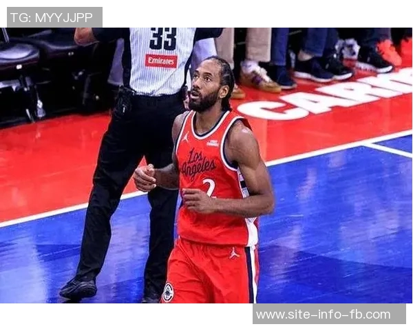 泰伦卢称赞莱昂纳德身体状态良好期待球队能持续保持最佳状态