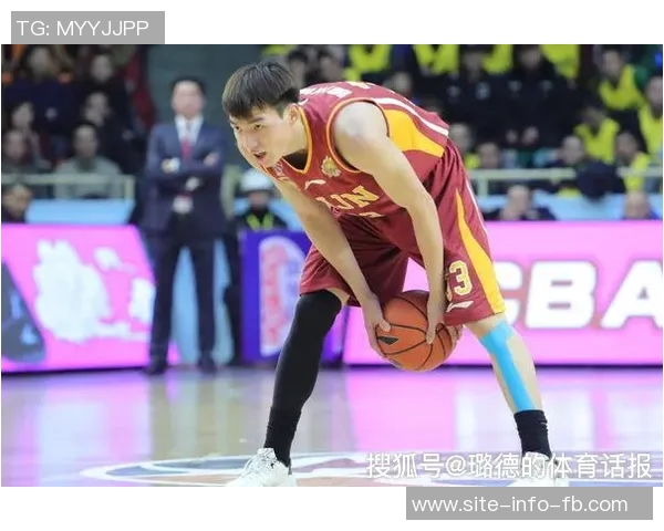 马祖拉点评豪泽近期状态投篮低迷但防守和篮板表现可圈可点 马祖拉点评豪泽近期状态投篮低迷但防守和篮板表现可圈可点