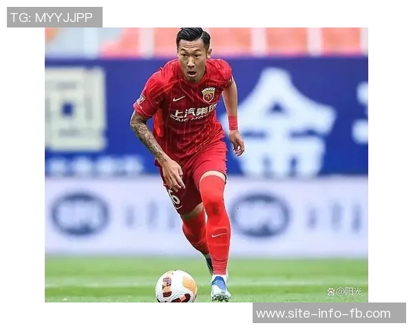 徐新正式告别上海海港加盟云南玉昆开启新征程 徐新正式告别上海海港加盟云南玉昆开启新征程